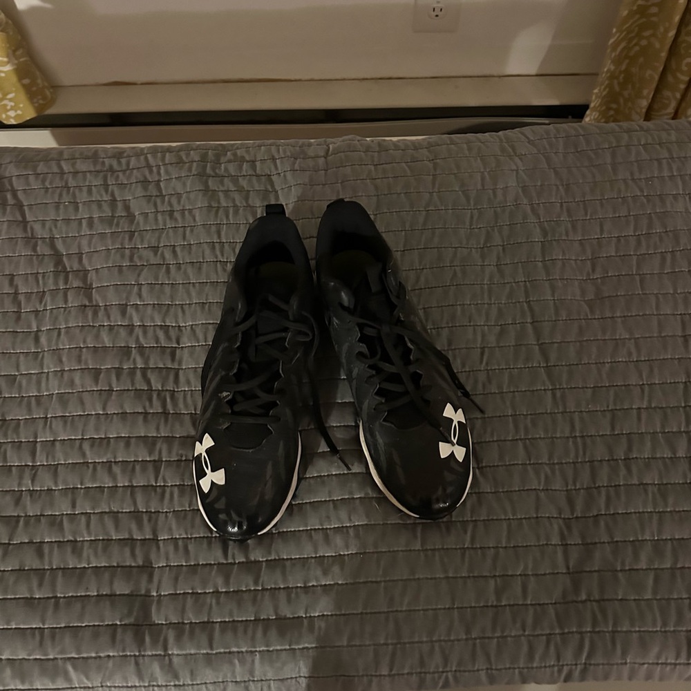 Under Armour Black and Neon Green Sneakers